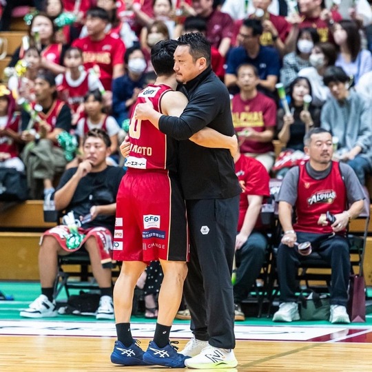 橋本選手、安齋ＨＣ